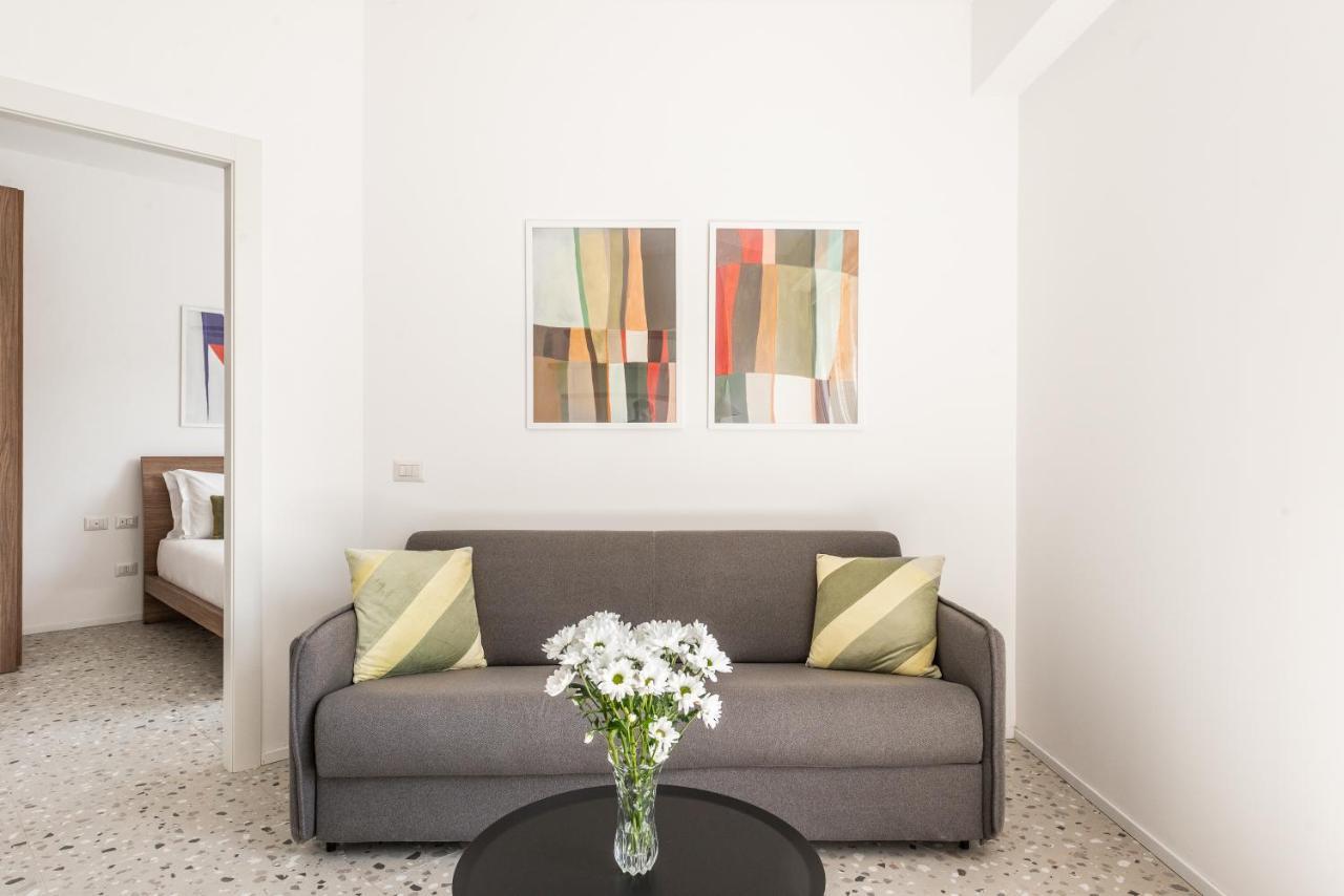 Numa Rome Verso Luaran gambar