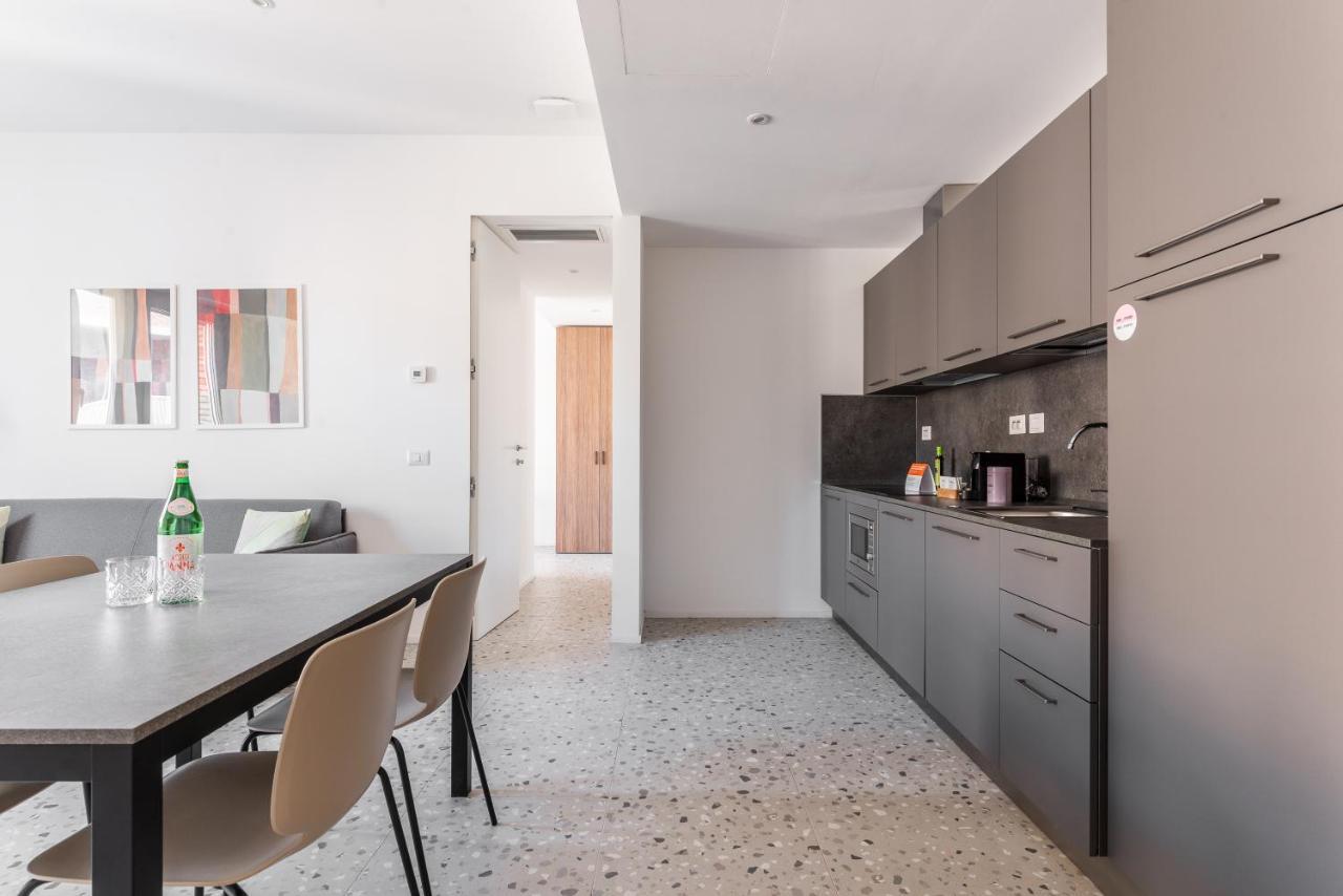 Numa Rome Verso Luaran gambar